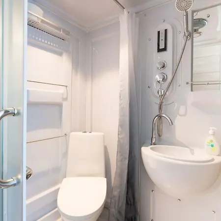 מלון דירות Horten Apartment 3*